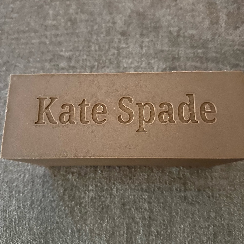 Kate Spade Little Shiloh Glitter Card Case – NWT – Includes Glitter Gift Box – S - Picture 8 of 13
